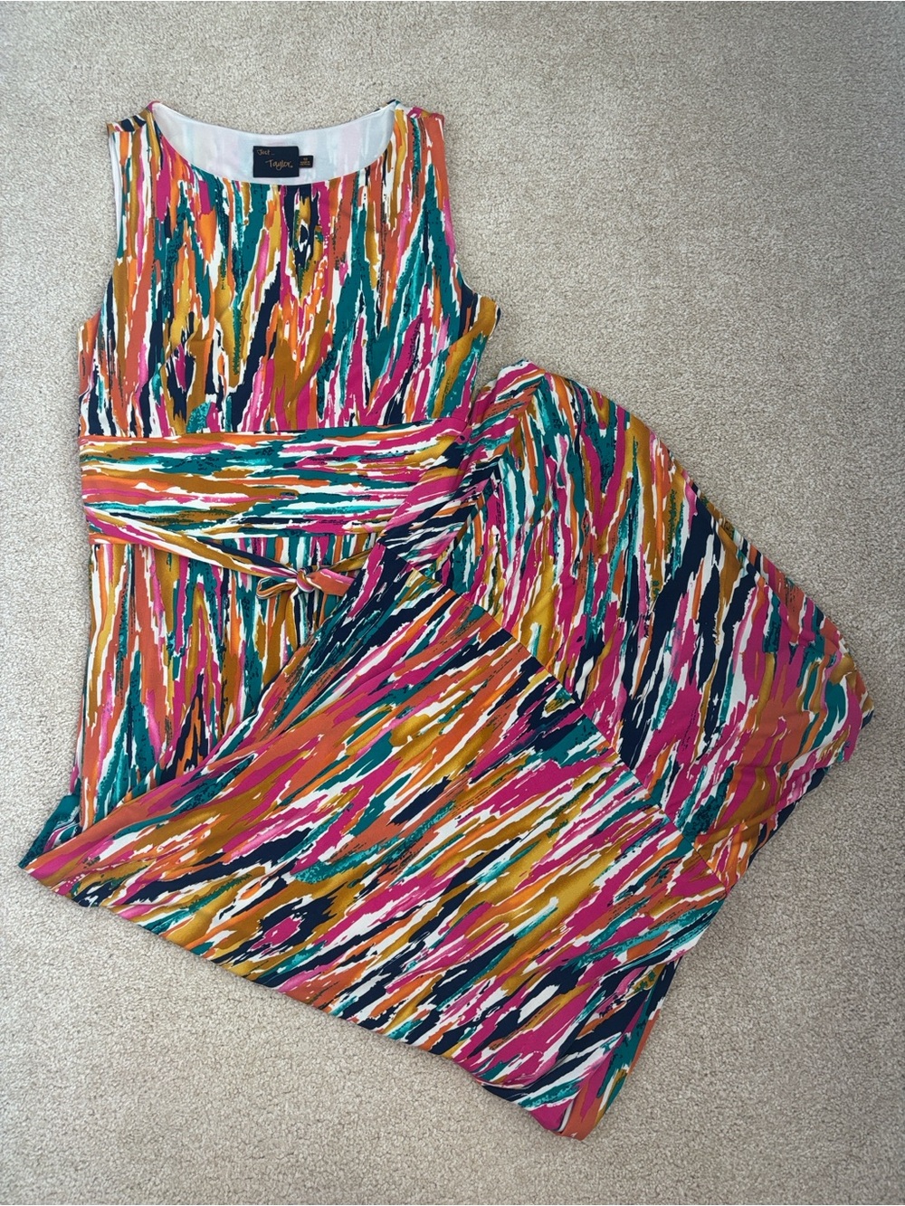 Just…Taylor colorful abstract print maxi dress size 10